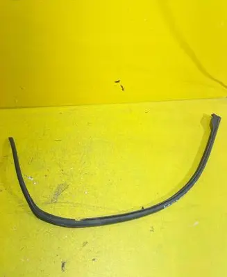 Citroen C4 I Picasso Rubber seal loading door 110KM