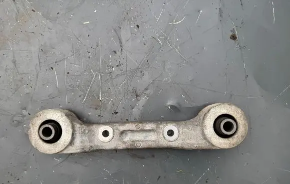 Toyota RAV 4 (XA50) Rear differential/diff mount bracket 4165142090