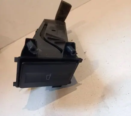 Ford Mondeo Mk III Cup holder 1S7113564
