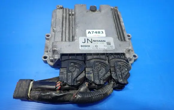 Nissan X-Trail T31 Engine control unit/module 23710JG78E 1039S21021 0281014362
