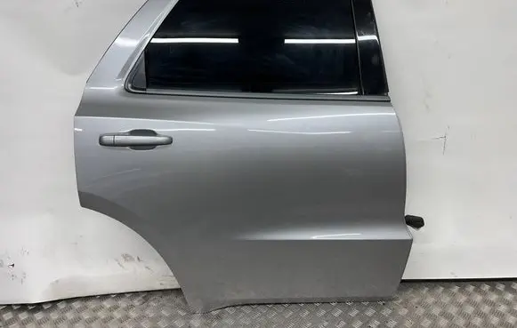 Dodge Durango Rear door 