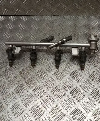Audi A4 S4 B5 8D Fuel main line pipe 058133681