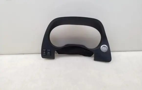 Renault Alaskan Dashboard trim 682404KJ5A