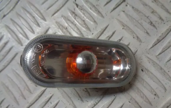 Volkswagen Caddy Front fender indicator light 2K0949117A 0215655