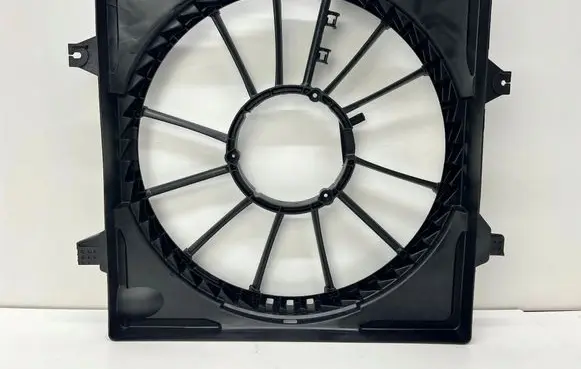 Hyundai Tucson JM Radiator cooling fan shroud HY86054PFA