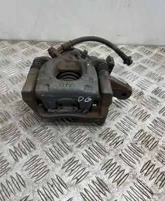 Nissan Qashqai Rear brake caliper 