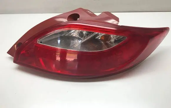 Mazda 2 Rear/tail lights D65151160