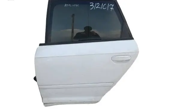 Audi A3 S3 A3 Sportback 8P Rear door 3C27