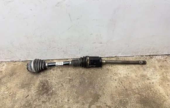 BMW 5 G30 G31 G38 Front driveshaft 8664676