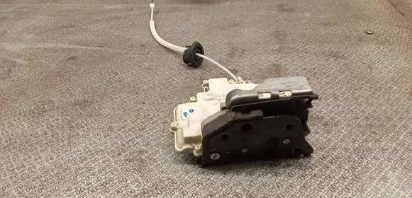 Audi Q7 4L Front door lock 8J1837016A