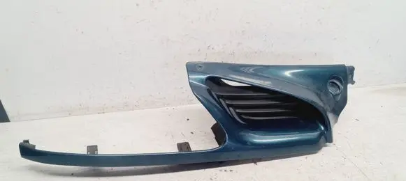Front bumper upper radiator grill