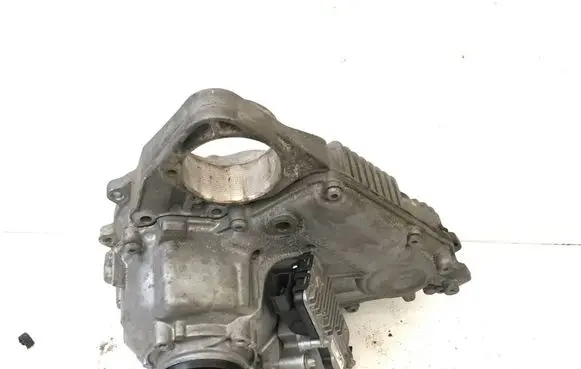 BMW X3 F25 Gearbox transfer box case 8643151 4511778968