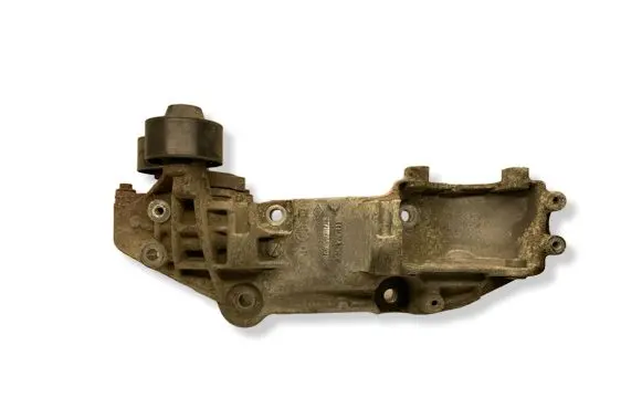 Opel Movano B Generator/alternator bracket 117103585R