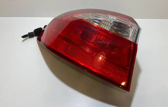 KIA Rio Rear/tail lights 92401 1W2 924011W2