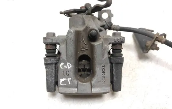 Lexus CT 200H Rear brake caliper