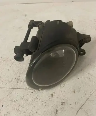 Audi A4 S4 B7 8E 8H Front fog light 8E0941700B 0305063004
