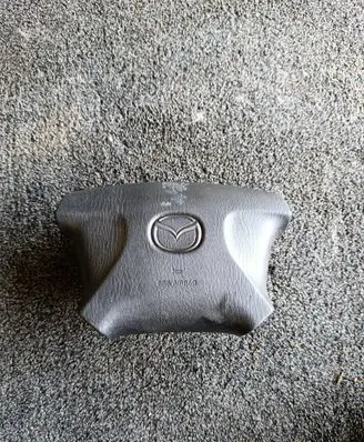 Steering wheel airbag