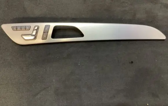 Mercedes-Benz GL X166 Front door trim bar A1667203022