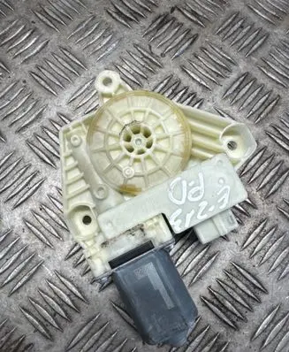 Mercedes-Benz E W213 Front door window regulator motor A2139069501 C53177100