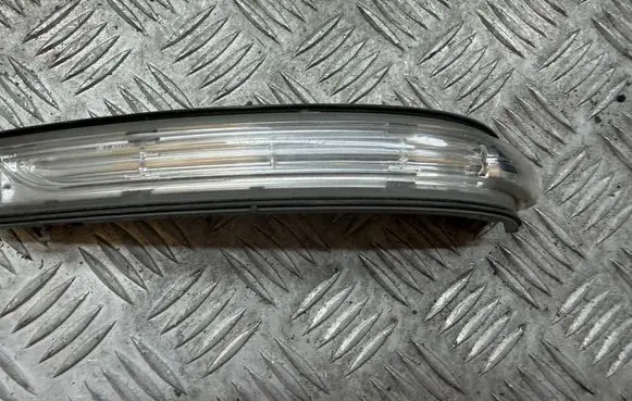 Mercedes-Benz A W169 Front fender indicator light A1698201121