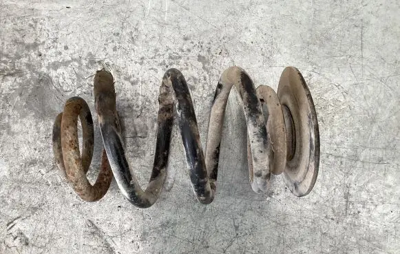 BMW 3 E46 Rear coil spring