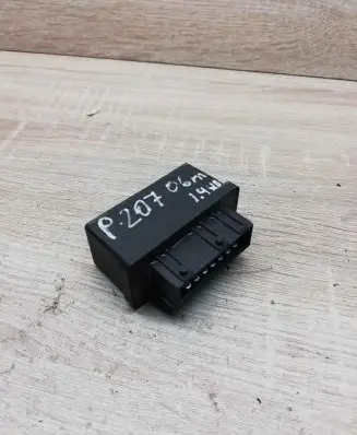Citroen C4 I Glow plug pre-heat relay 240107