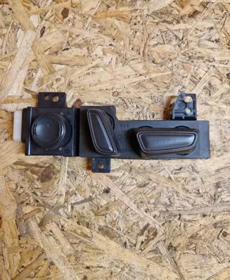Toyota Camry VIII XV70 Seat control switch 18A959