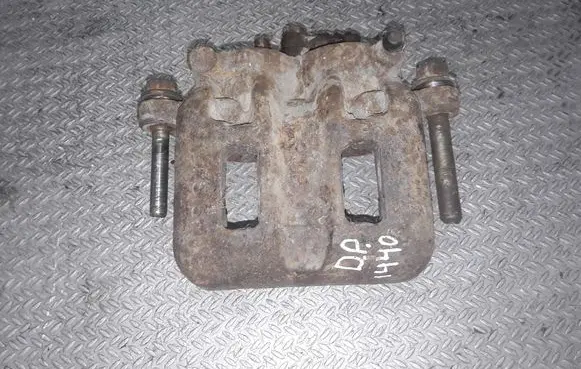 Mitsubishi Pajero Front brake caliper