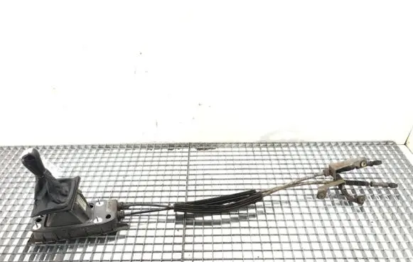 Skoda Octavia Mk2 (1Z) Gear shift rod 1K0711049AS