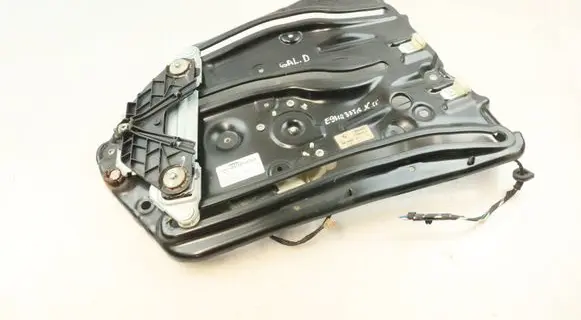 BMW 3 E92 E93 Rear door window regulator with motor 7198050 51377198050 7198048