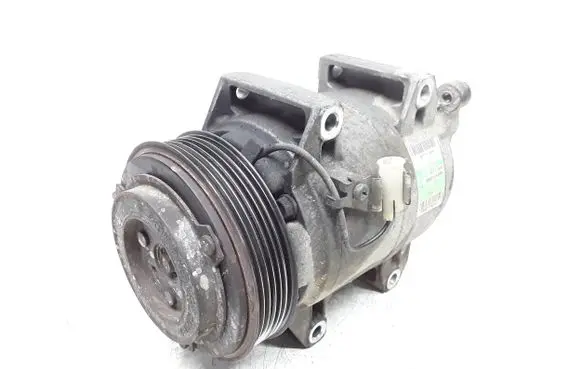 Volvo S60 Air conditioning (A/C) compressor (pump) P30761388