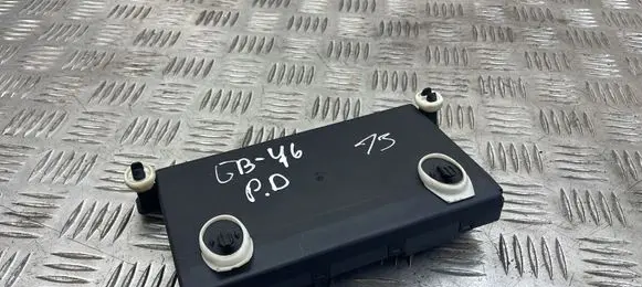 Mercedes-Benz E W211 Door control unit/module 2118702085