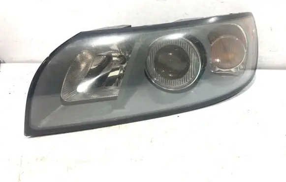 Volvo V50 Headlight/headlamp 30698885 0301198203