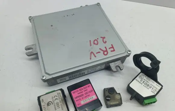 Honda FR-V Engine control unit/module 37820RJJG01 CYEH4472A 254035