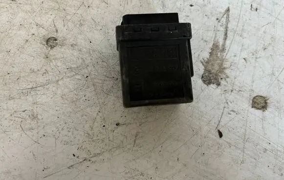 BMW X5 E53 Glow plug pre-heat relay 2246919