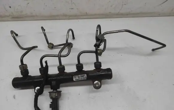 Ford Mondeo MK IV Fuel main line pipe 9681649580