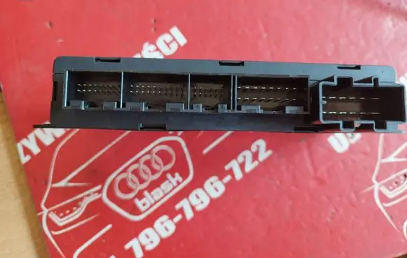Audi A6 S6 C5 4B Comfort/convenience module 93059193