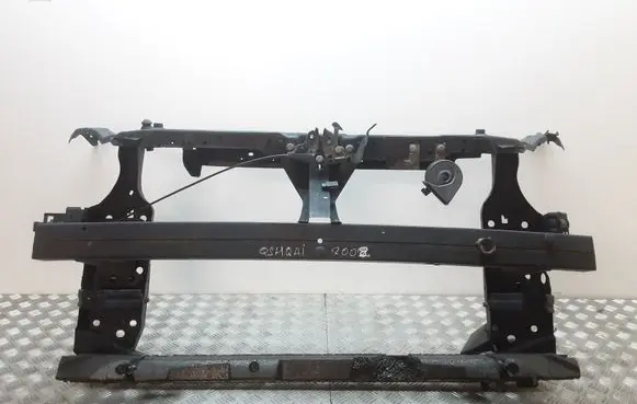 Nissan Qashqai Radiator support slam panel