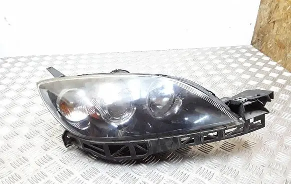 Mazda 3 I Headlight/headlamp P2951