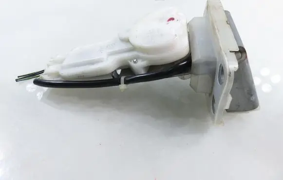 Fiat Sedici Tailgate/trunk/boot lock/catch/latch B6765