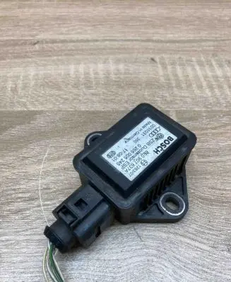 Audi A4 S4 B6 8E 8H ESP acceleration yaw rate sensor 8E0907637A 0265005245