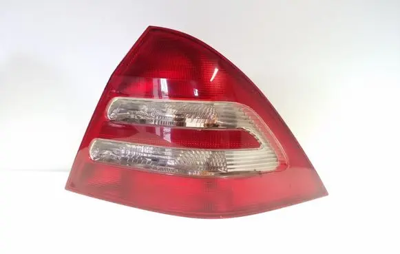 Mercedes-Benz C W203 Rear/tail lights ULO3311