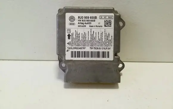 Audi Q3 8U Airbag control unit/module 8U0959655B 5WK44299