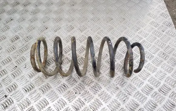 Audi 80 90 S2 B4 Front coil spring