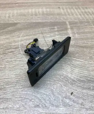Audi A4 S4 B8 8K Number plate light 8T0943021 WithPlug