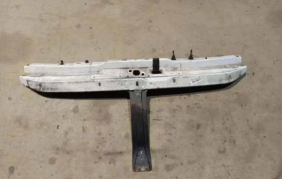 Renault Master II Radiator support slam panel