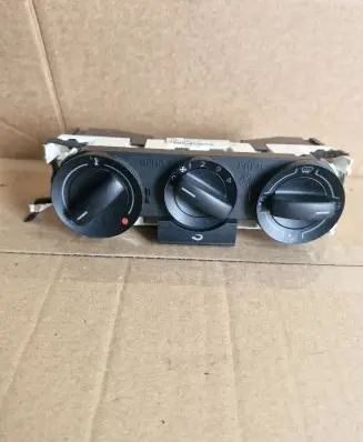 Volkswagen Fox Climate control unit 6Q0819045T