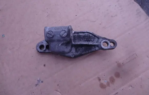 Citroen C3 Generator/alternator bracket 9676865680
