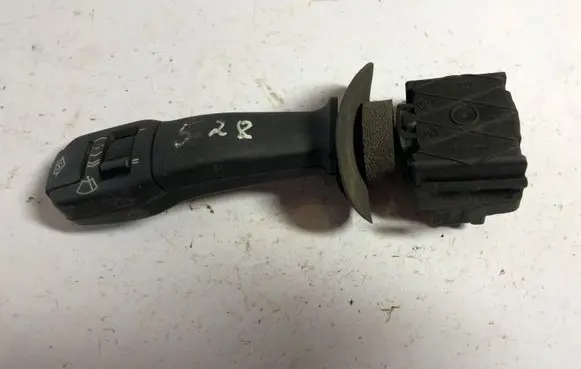 BMW 7 E38 Wiper control stalk 8352013 01200900 PA66MX40