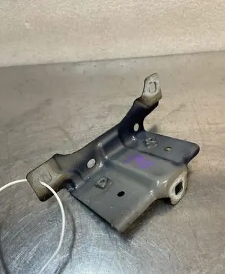 Renault Megane E-Tech Fender mounting bracket